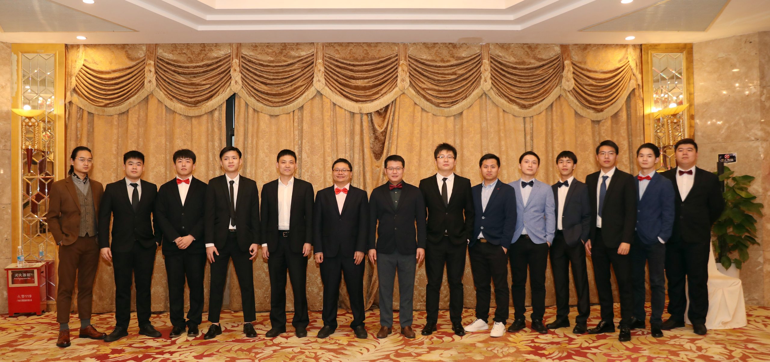 2020.05 年会活动(男生)，团队活动记录。